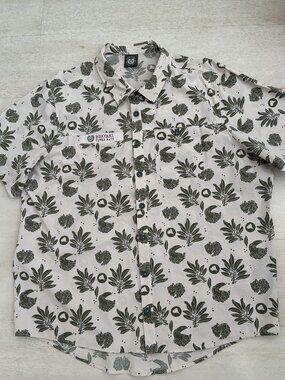 Guayakí Yerba Mate Botanical Performance Shirt Biege/Green Size 2XL